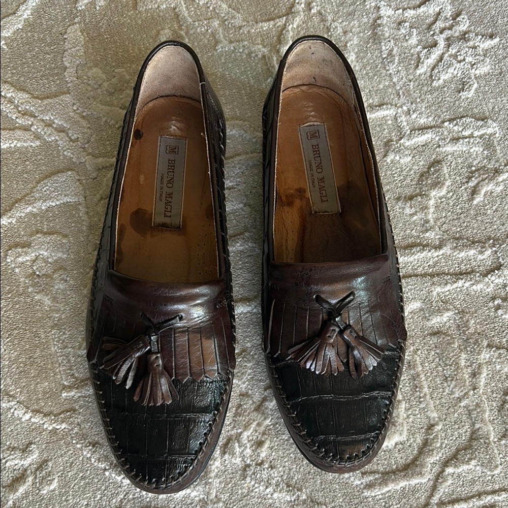 Bruno Magli Brown Leather Tassel Loafers (alligator leather)
